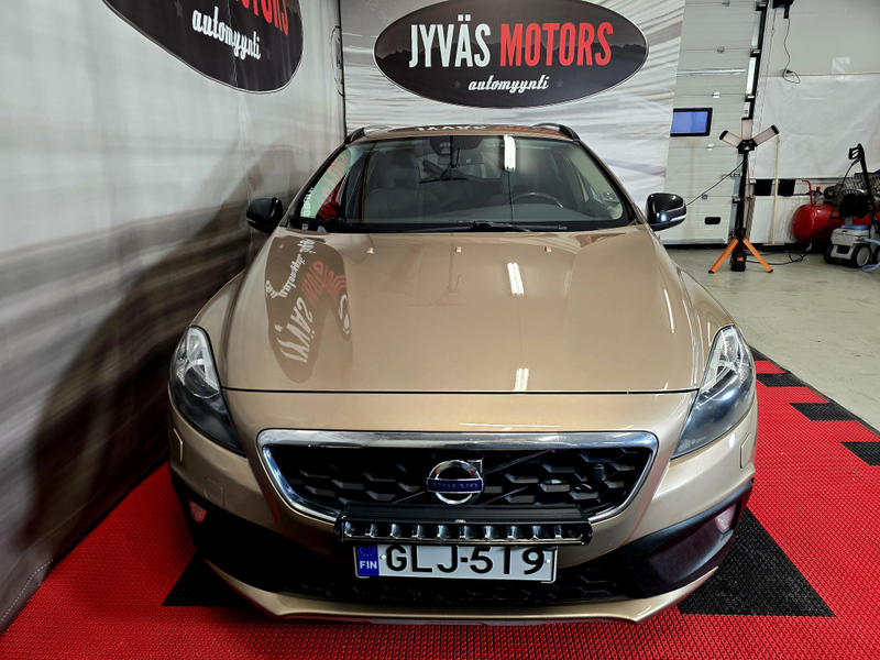 Volvo V40 Cross Country vaihtoauto