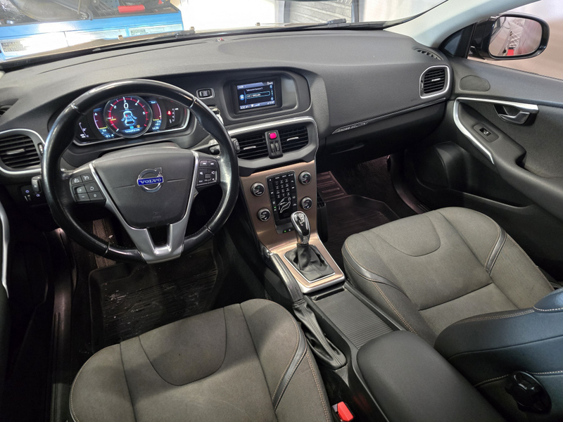 Volvo V40 Cross Country vaihtoauto