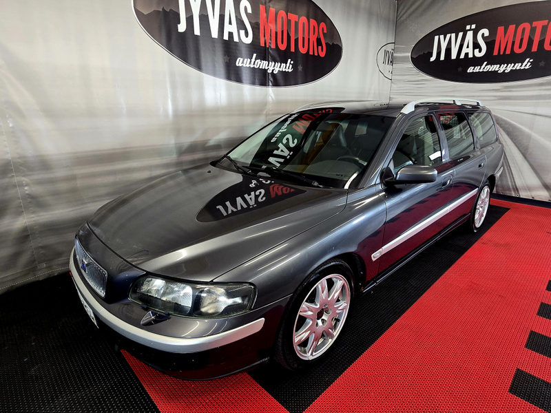 Volvo V70 vaihtoauto