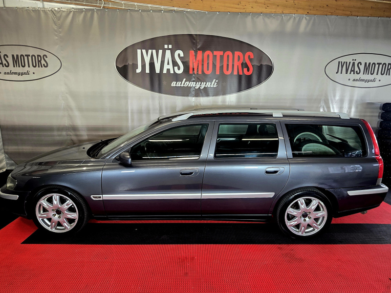 Volvo V70 vaihtoauto