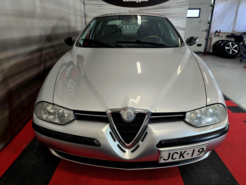 Alfa Romeo 156 vaihtoauto