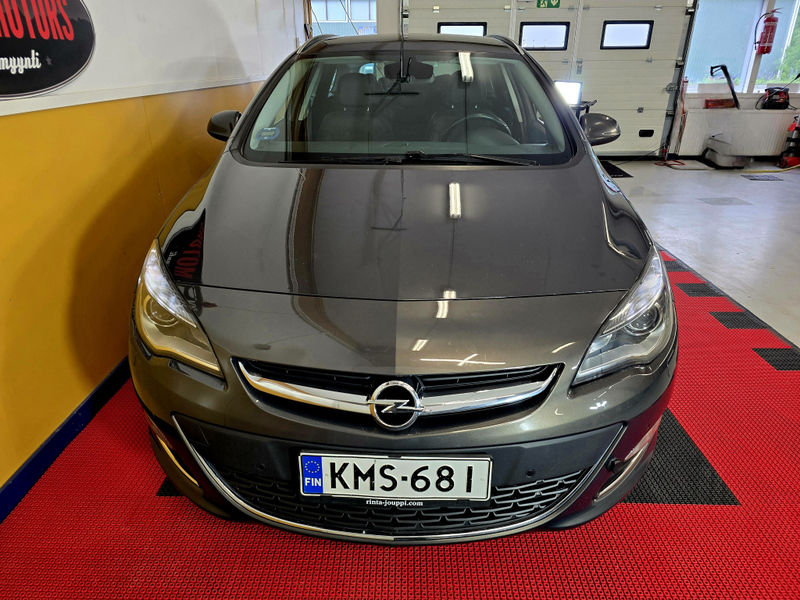 Opel Astra vaihtoauto
