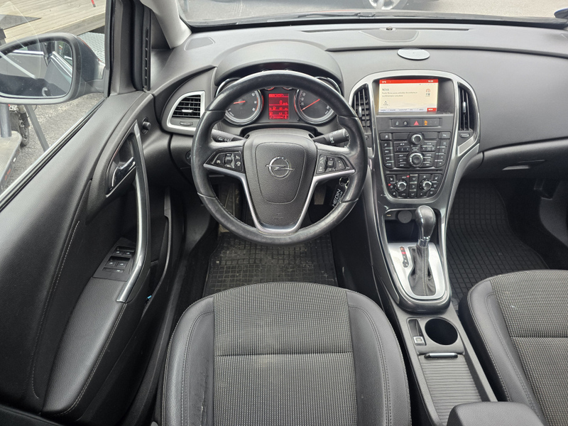 Opel Astra vaihtoauto