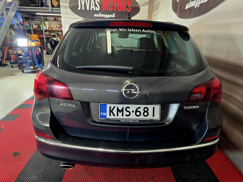 Opel Astra vaihtoauto