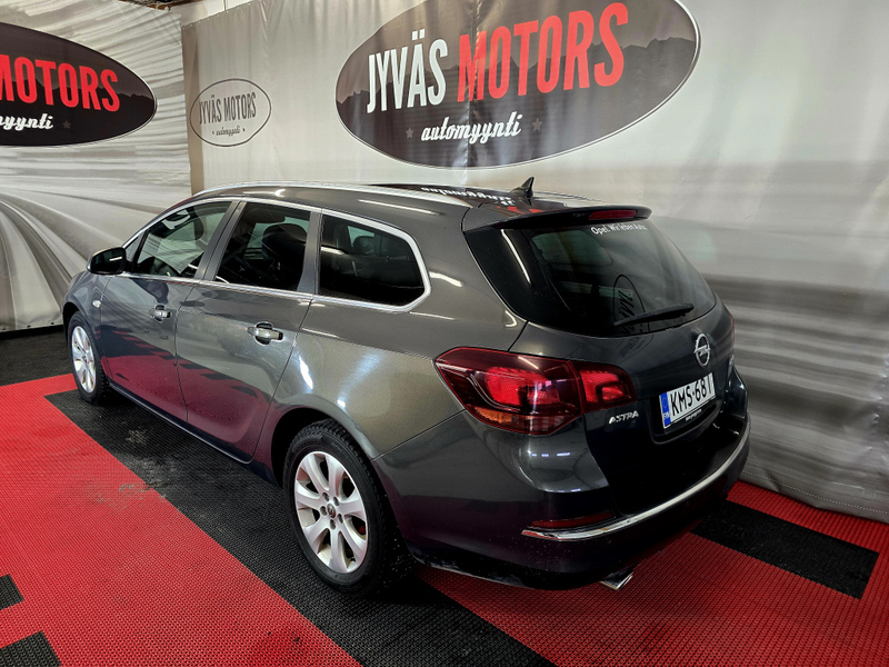 Opel Astra vaihtoauto
