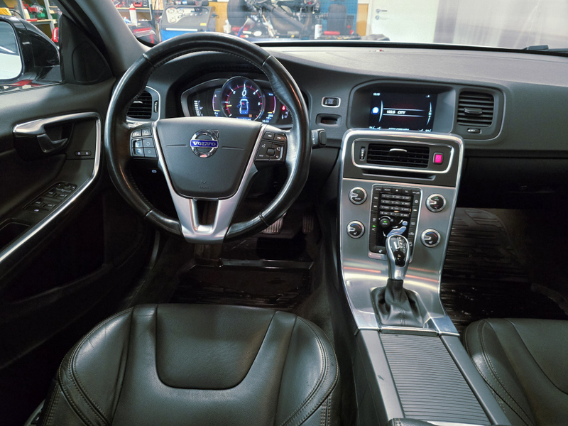 Volvo S60 Cross Country vaihtoauto