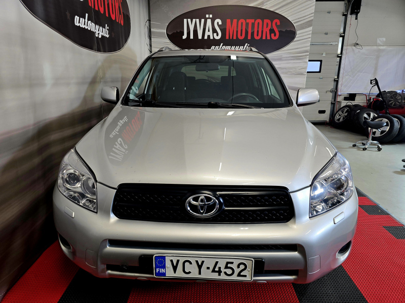 Toyota RAV4 vaihtoauto