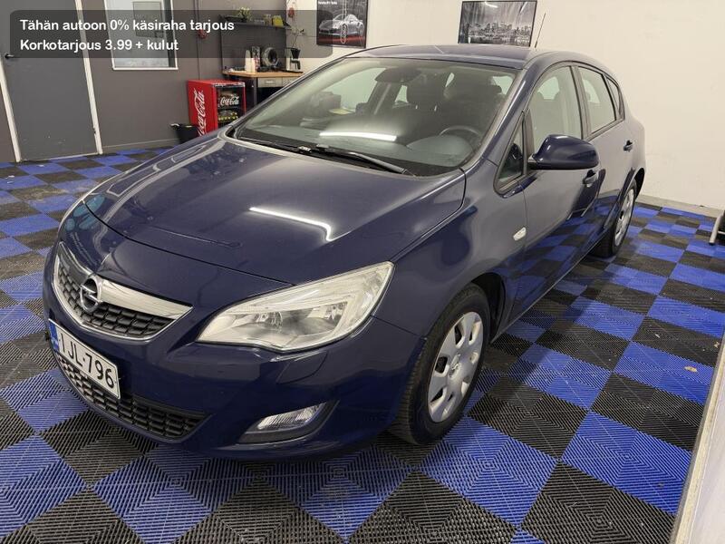 Opel Astra vaihtoauto