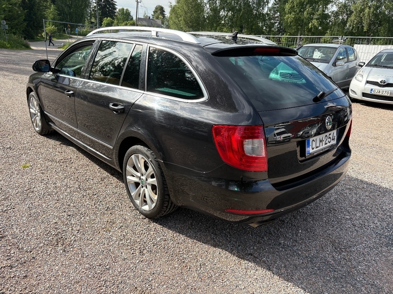 Skoda Superb vaihtoauto