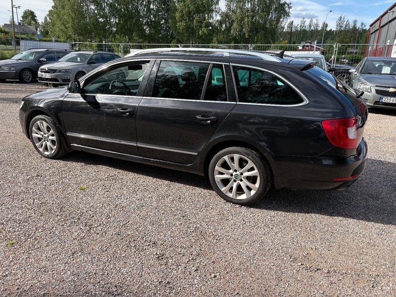 Skoda Superb vaihtoauto