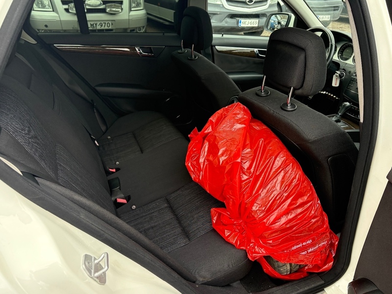 Mercedes-Benz C vaihtoauto
