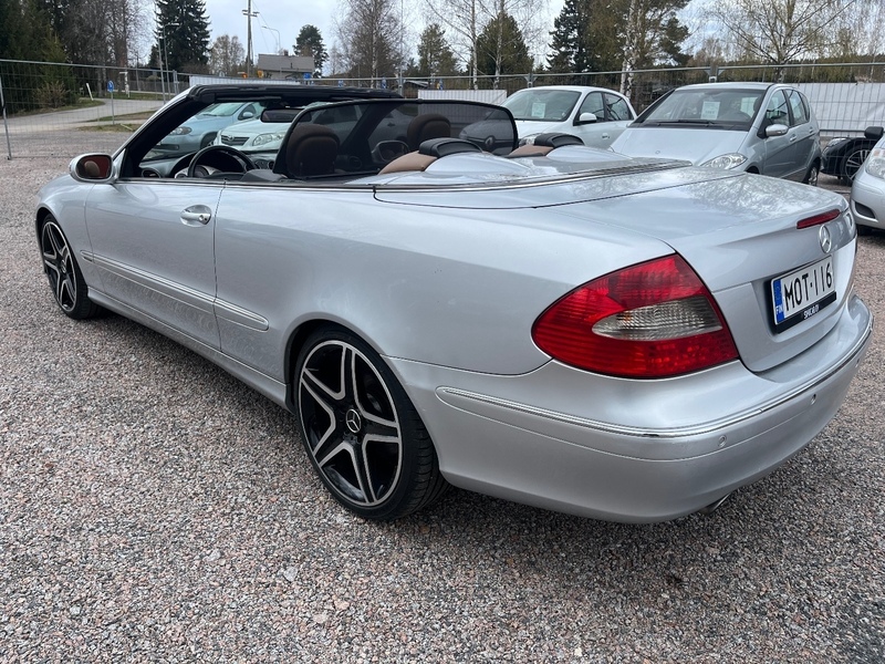 Mercedes-Benz CLK vaihtoauto
