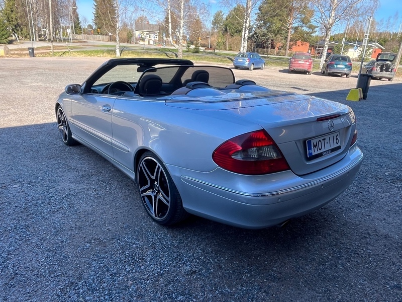 Mercedes-Benz CLK vaihtoauto