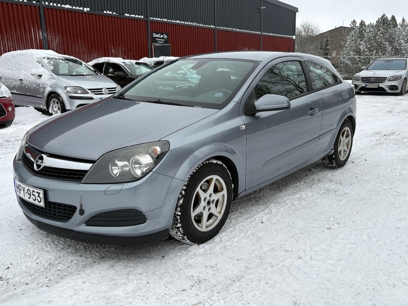 Opel Astra vaihtoauto