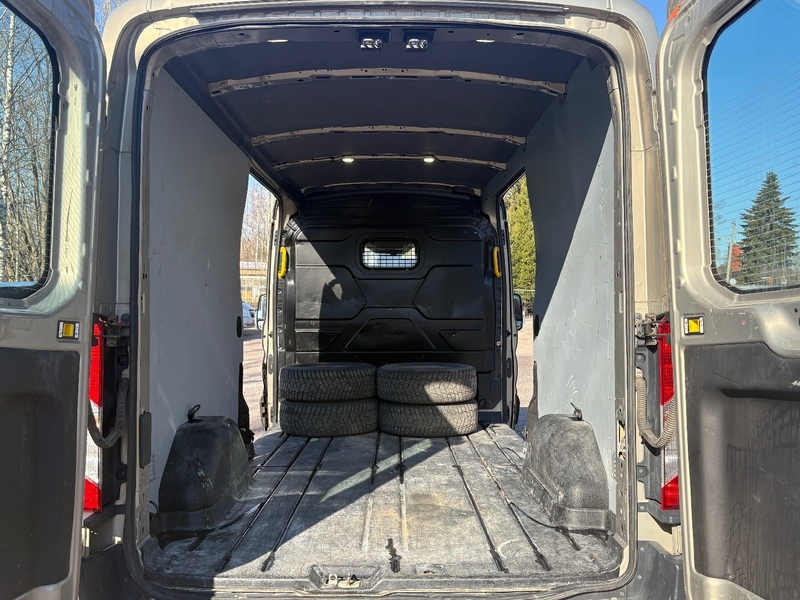 Ford Transit vaihtoauto