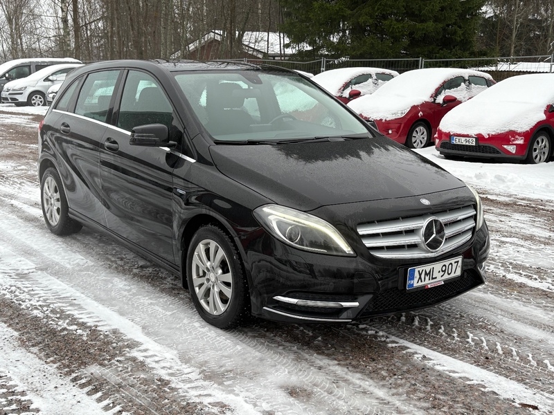 Mercedes-Benz B vaihtoauto