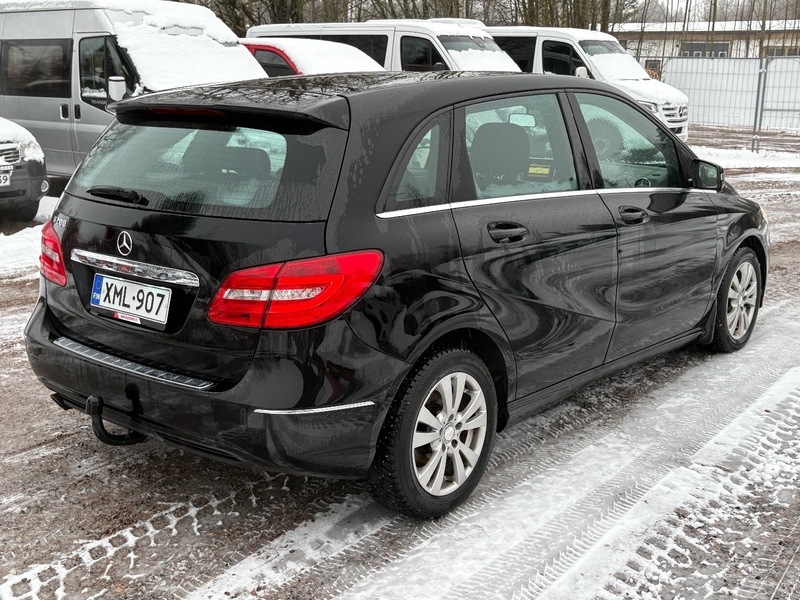 Mercedes-Benz B vaihtoauto