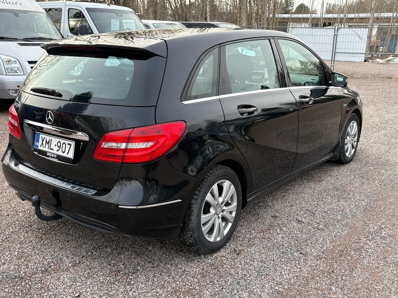 Mercedes-Benz B vaihtoauto