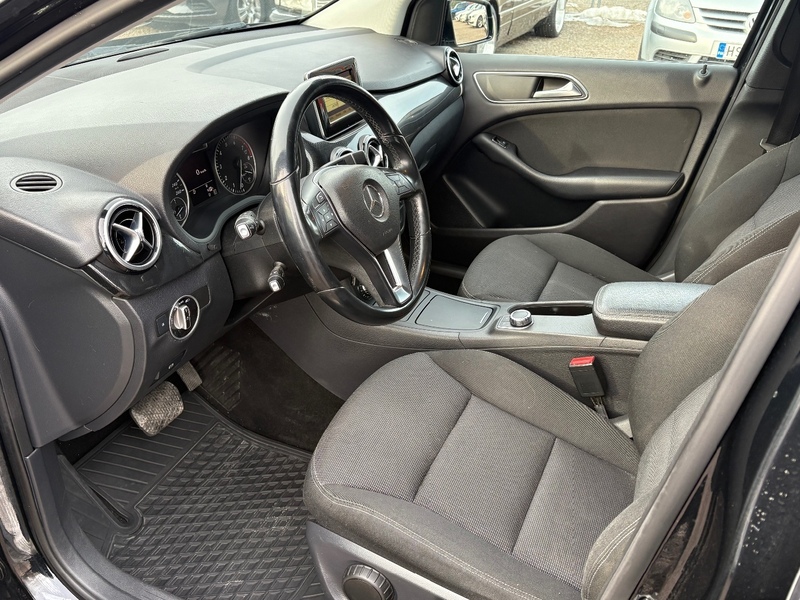 Mercedes-Benz B vaihtoauto