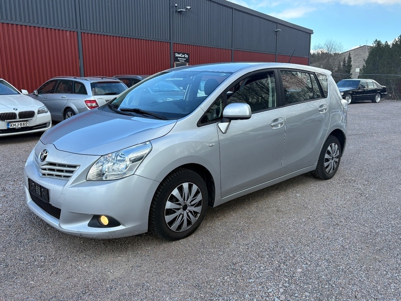 Toyota Verso vaihtoauto