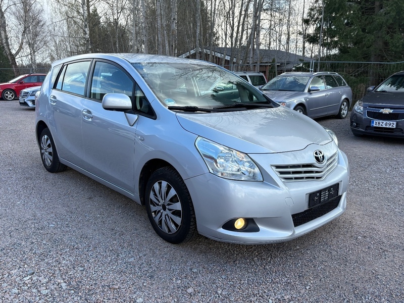 Toyota Verso vaihtoauto