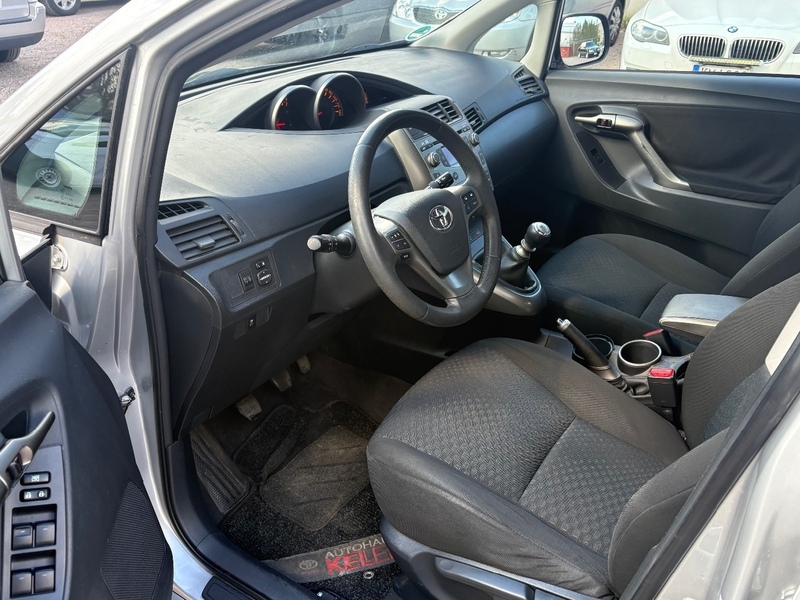 Toyota Verso vaihtoauto