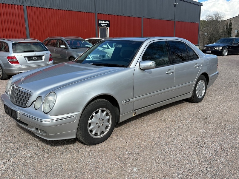 Mercedes-Benz E vaihtoauto