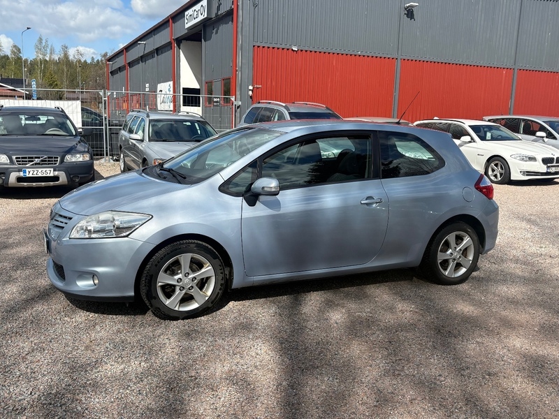 Toyota Auris vaihtoauto