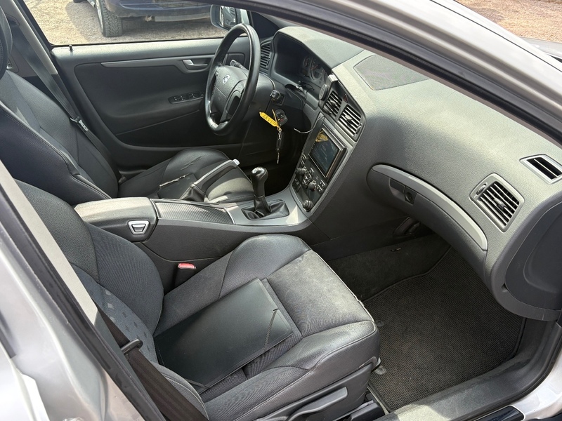 Volvo V70 vaihtoauto