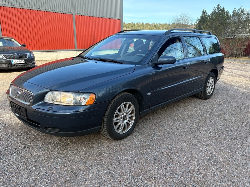Volvo V70 vaihtoauto