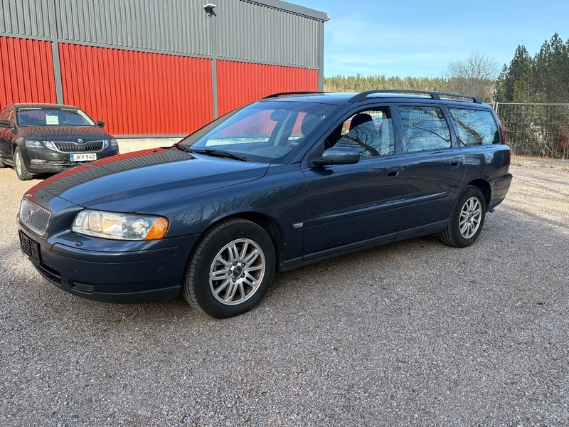 Volvo V70 vaihtoauto