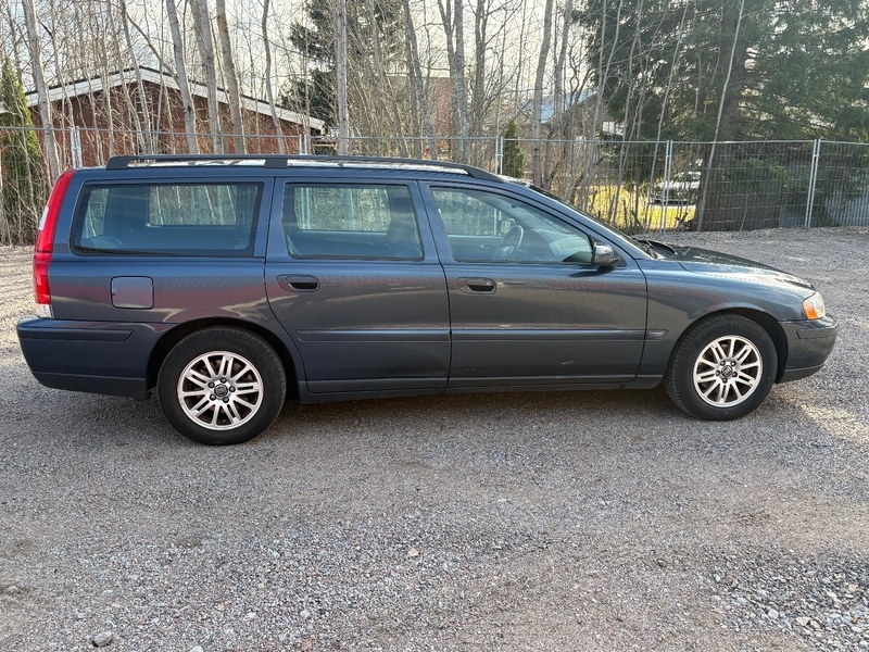 Volvo V70 vaihtoauto