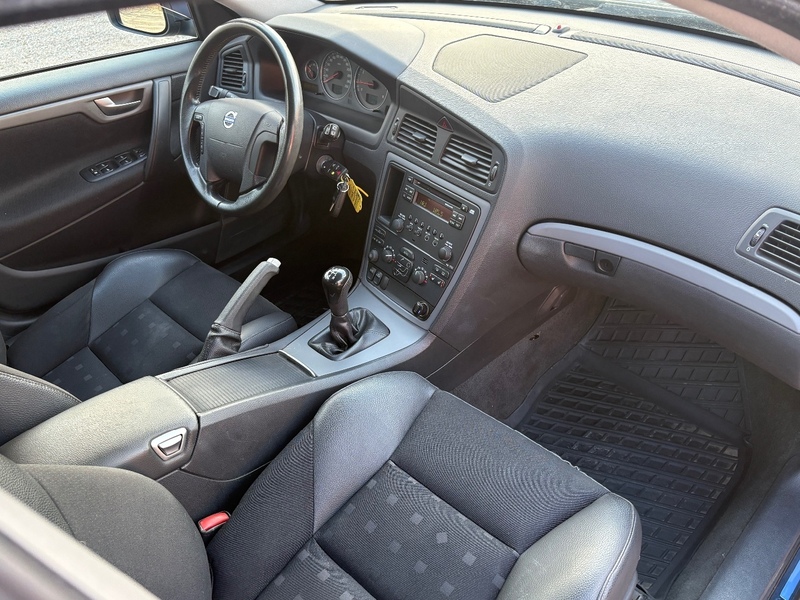 Volvo V70 vaihtoauto