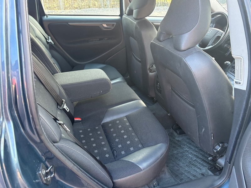 Volvo V70 vaihtoauto