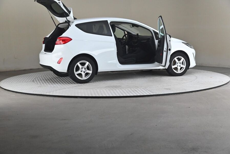 Ford Fiesta Van vaihtoauto