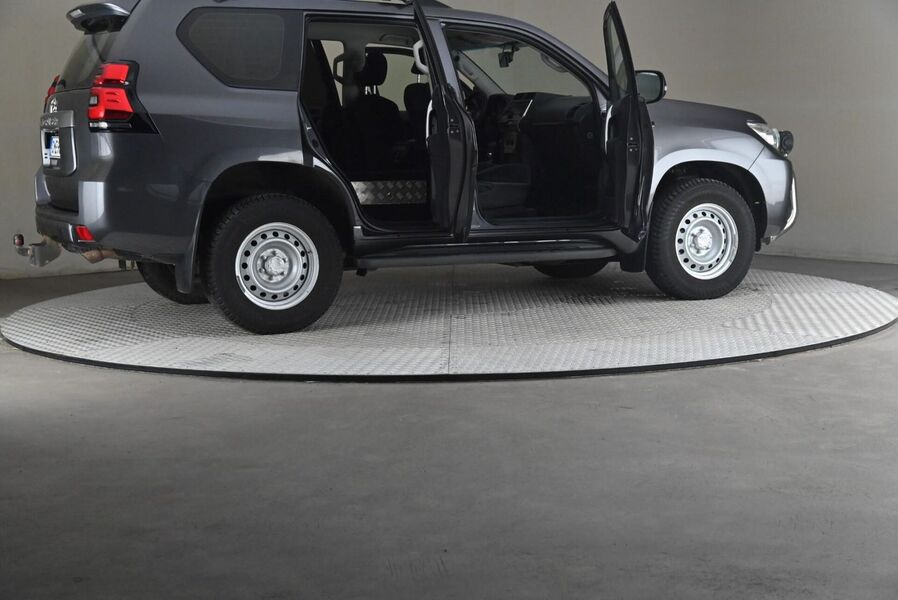 Toyota Land Cruiser vaihtoauto