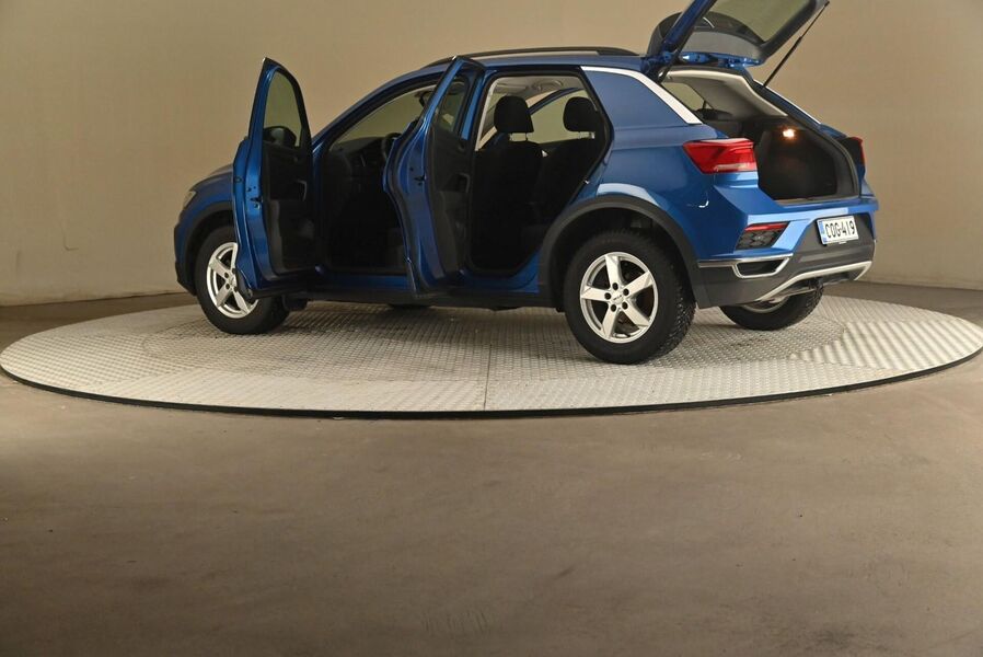 Volkswagen T-Roc vaihtoauto