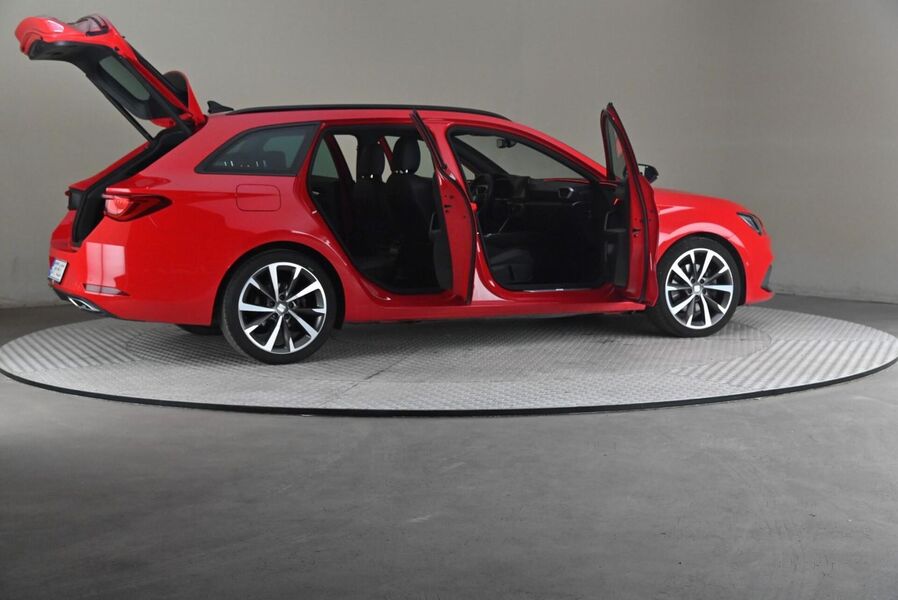 SEAT Leon Sportstourer vaihtoauto