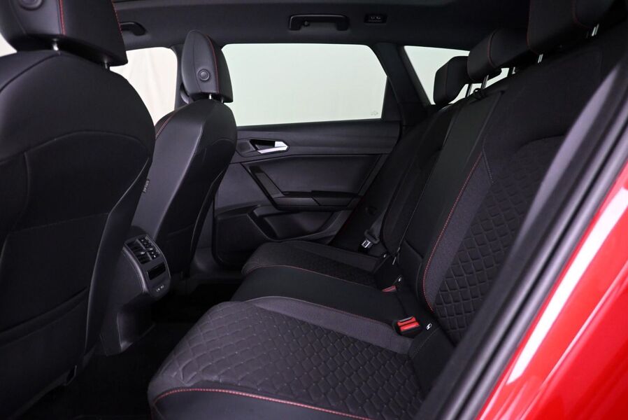 SEAT Leon Sportstourer vaihtoauto