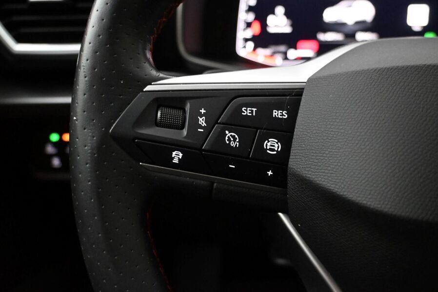 SEAT Leon Sportstourer vaihtoauto