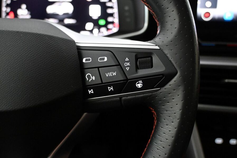 SEAT Leon Sportstourer vaihtoauto