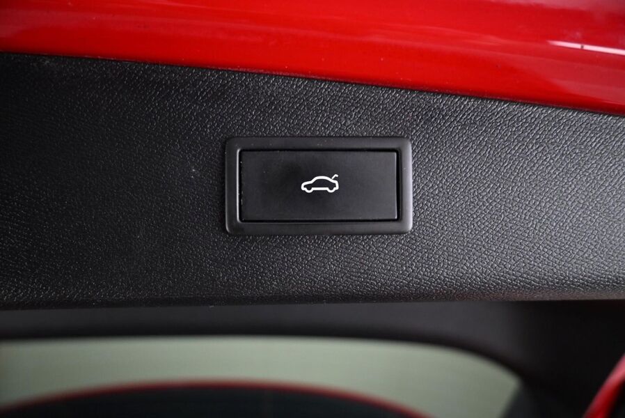 SEAT Leon Sportstourer vaihtoauto