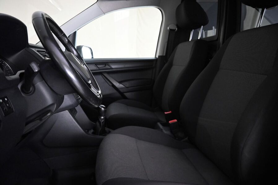 Volkswagen Caddy Maxi vaihtoauto