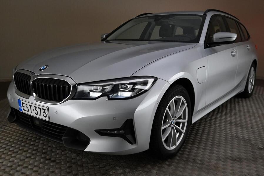 BMW 320 vaihtoauto