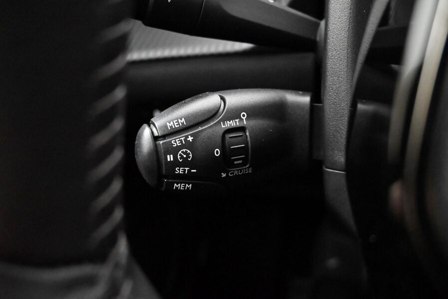 Peugeot e-2008 vaihtoauto