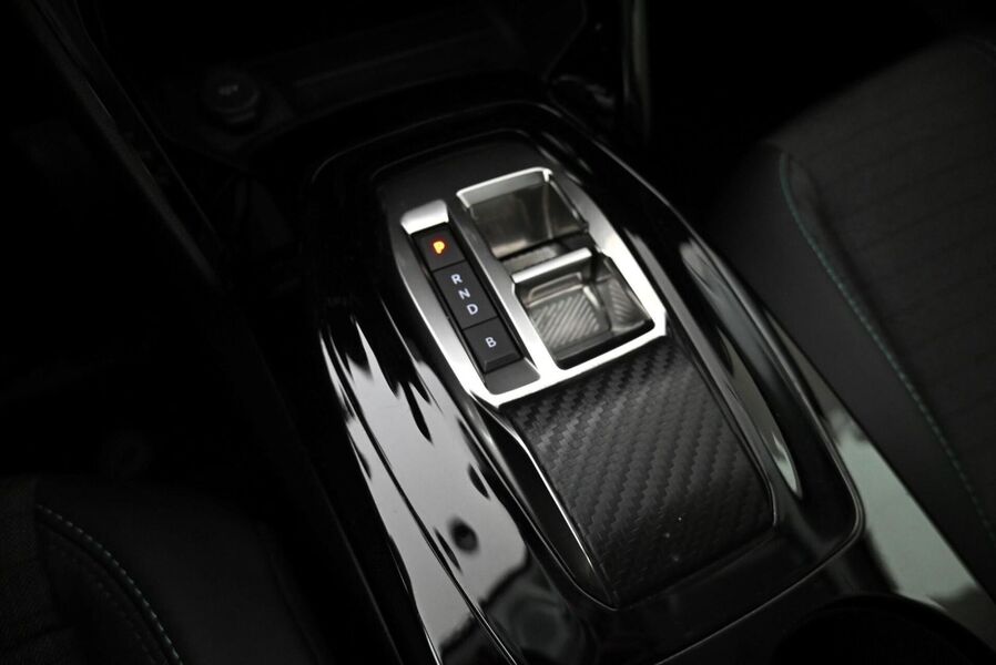 Peugeot e-2008 vaihtoauto