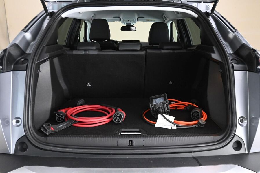 Peugeot e-2008 vaihtoauto