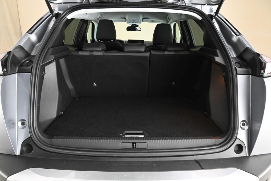 Peugeot e-2008 vaihtoauto