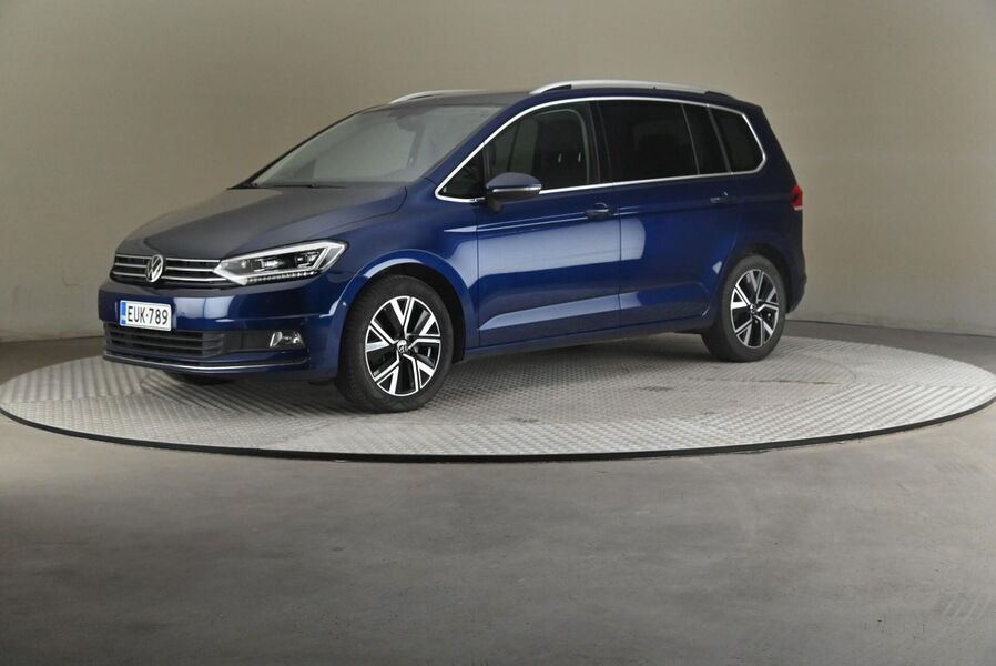 Volkswagen Touran vaihtoauto