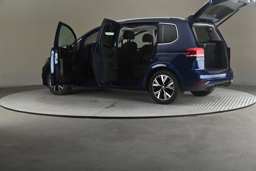 Volkswagen Touran vaihtoauto